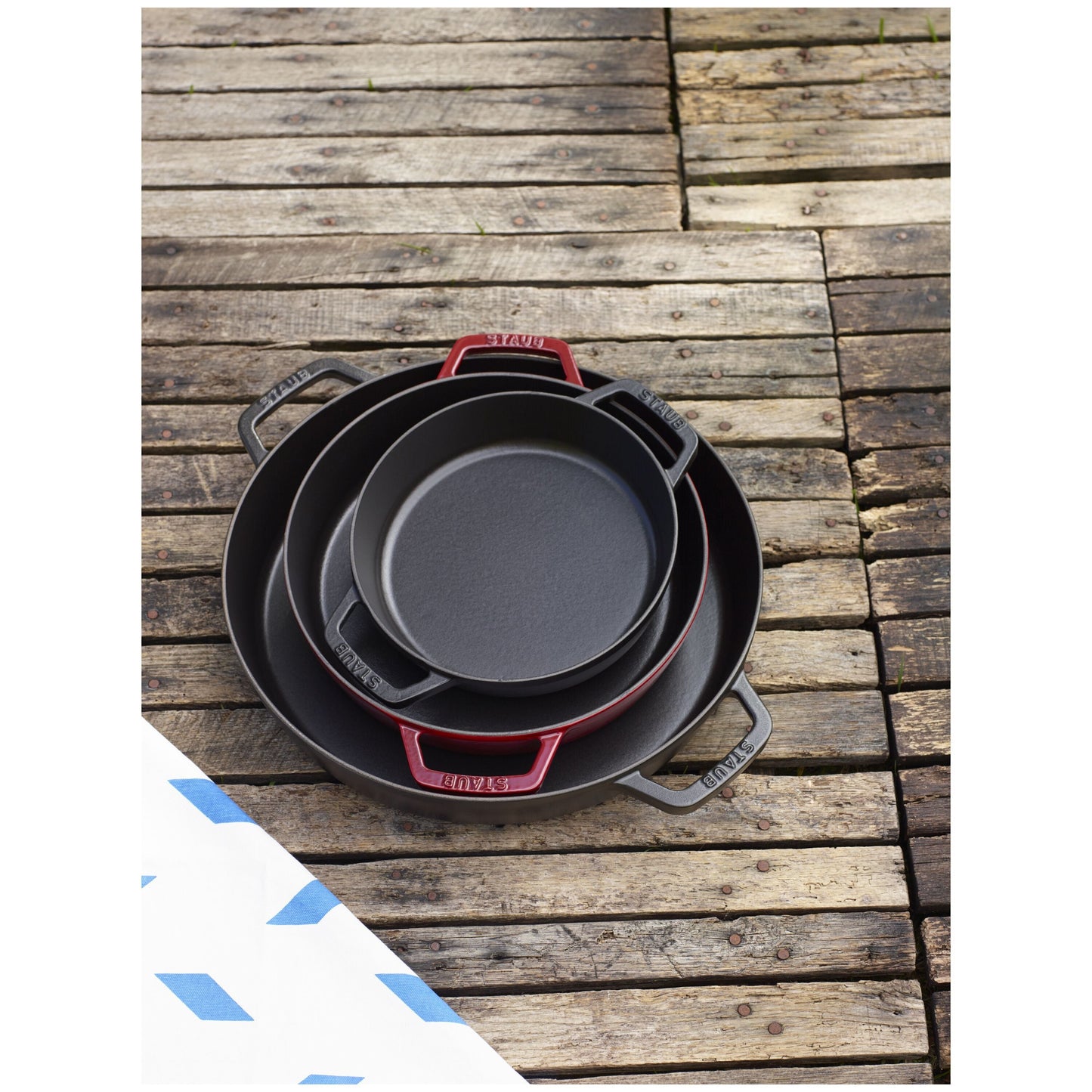 STAUB Pans 34 cm Cast Iron Double Handle Skillet, Black