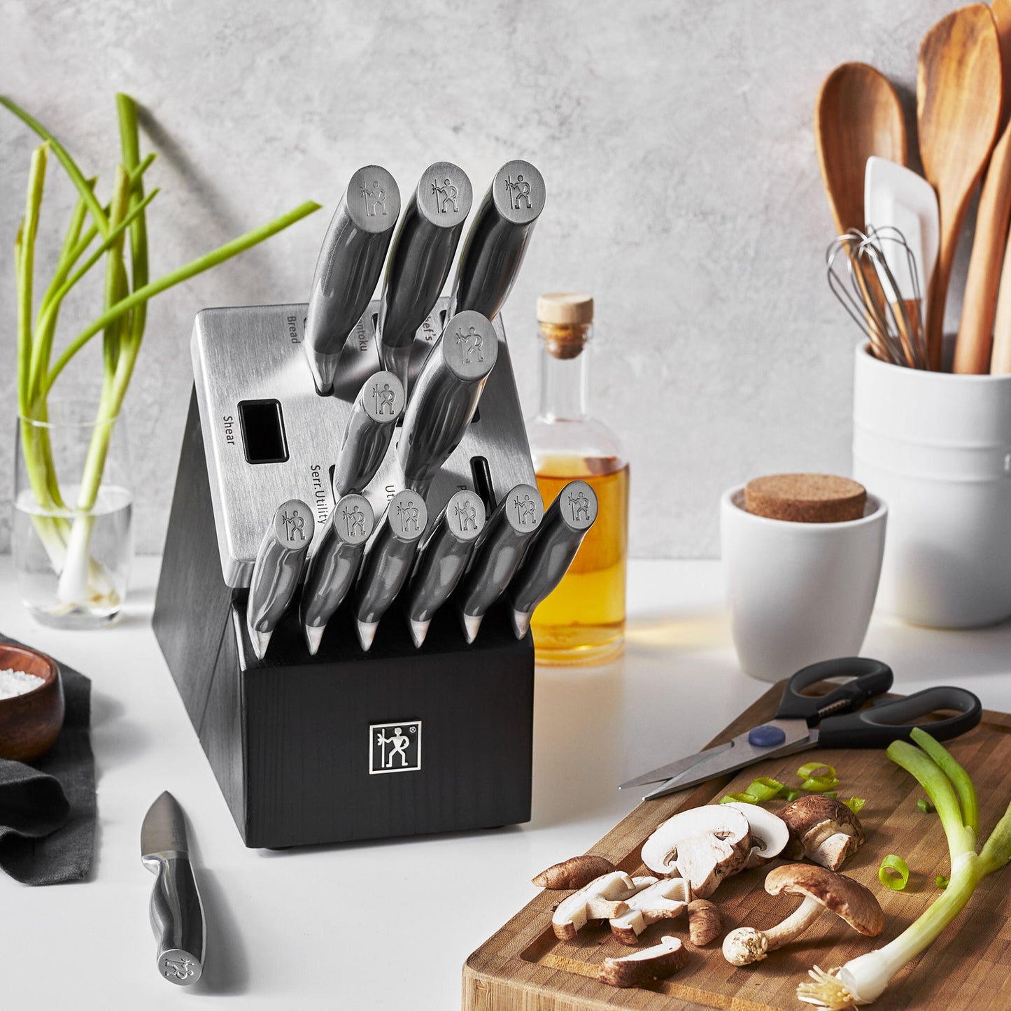 HENCKELS Graphite 14 Piece, Knife Block Set