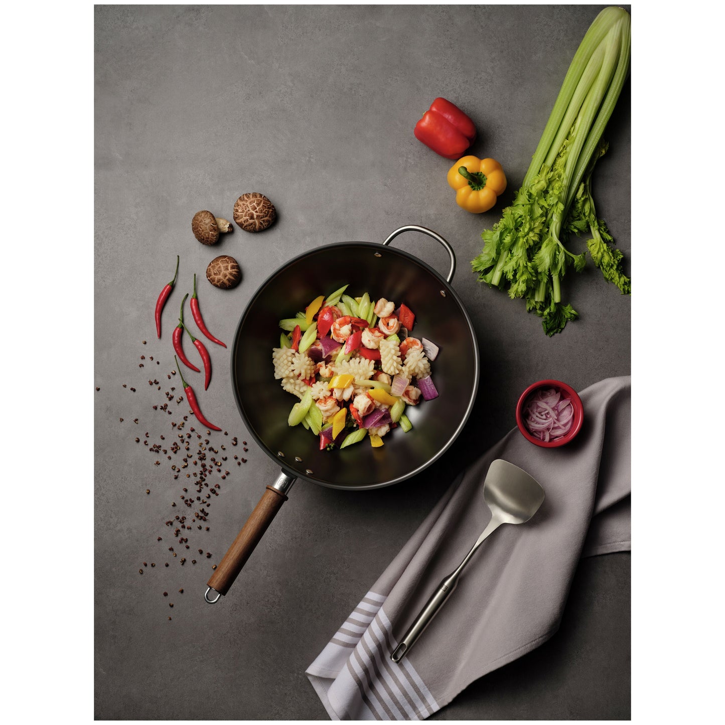 ZWILLING Dragon 32 cm / 12.5 inch Carbon Steel Wok